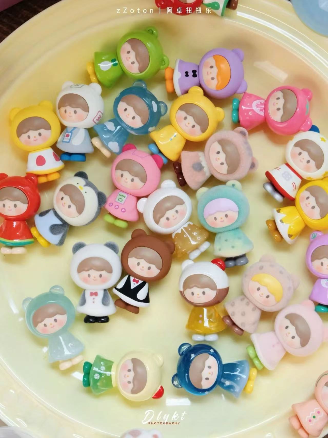 zZoton Joy In A Twist Series UilUIL Blind Bag