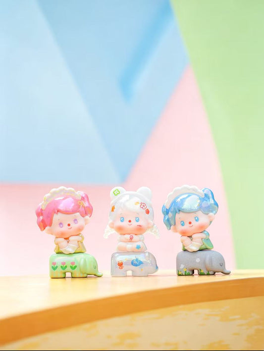 Mhaia Sitting in a row Series Mini Blind Box