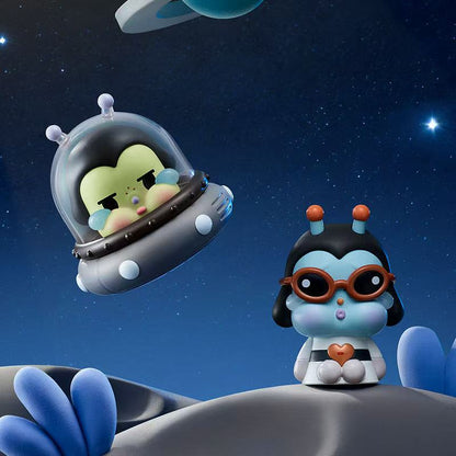 CRYBABY CRYING TO THE MOON-SITTING SERIES FIGURES