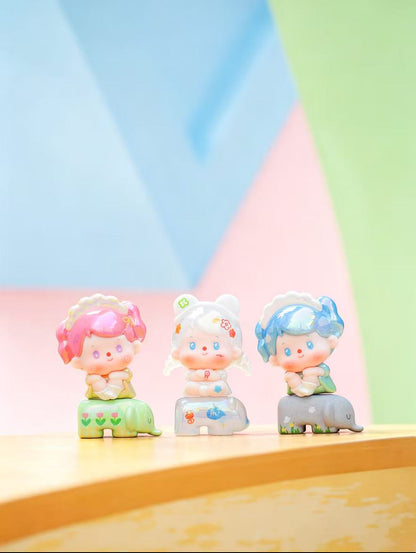 Mhaia Sitting in a row Series Mini Blind Box