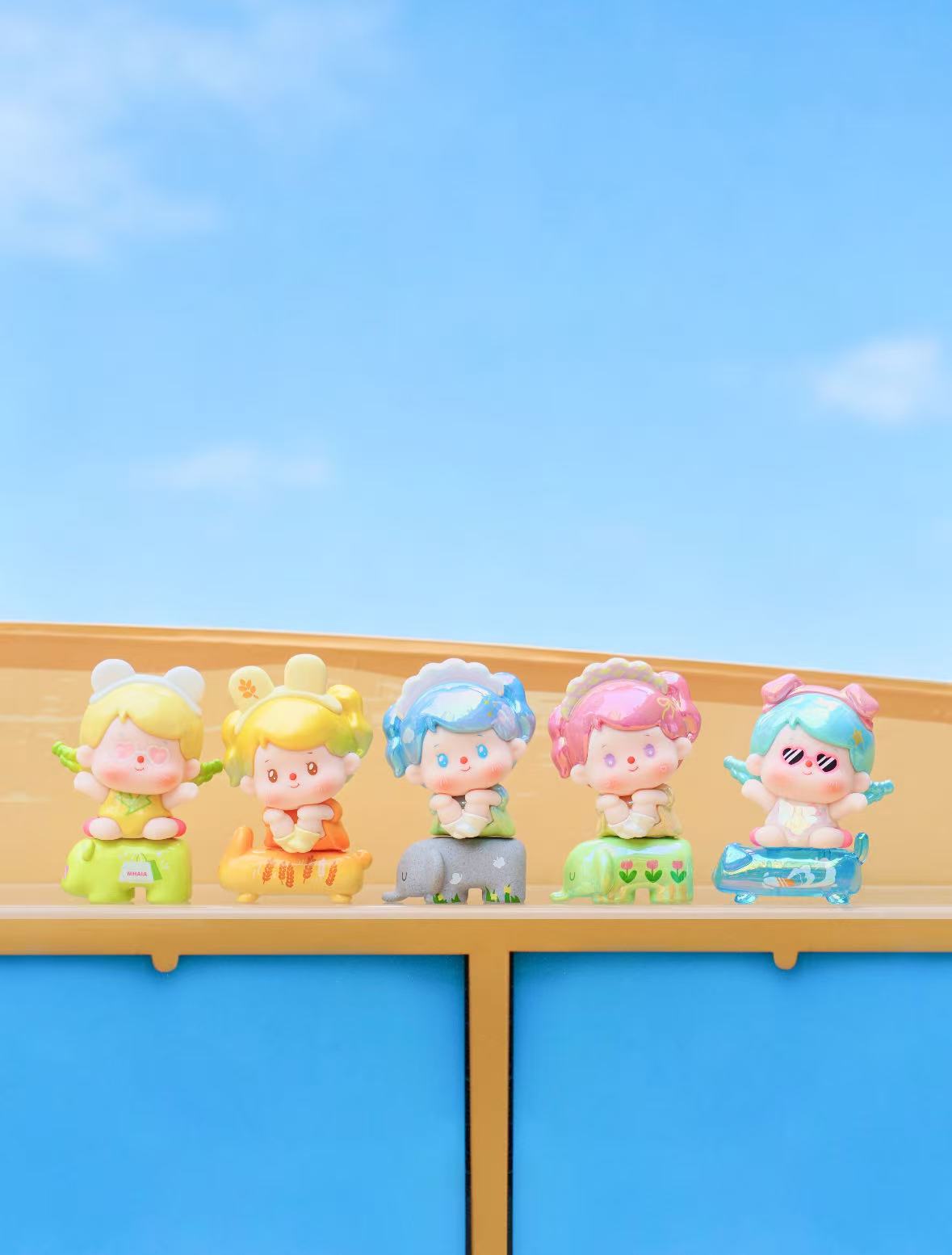 Mhaia Sitting in a row Series Mini Blind Box