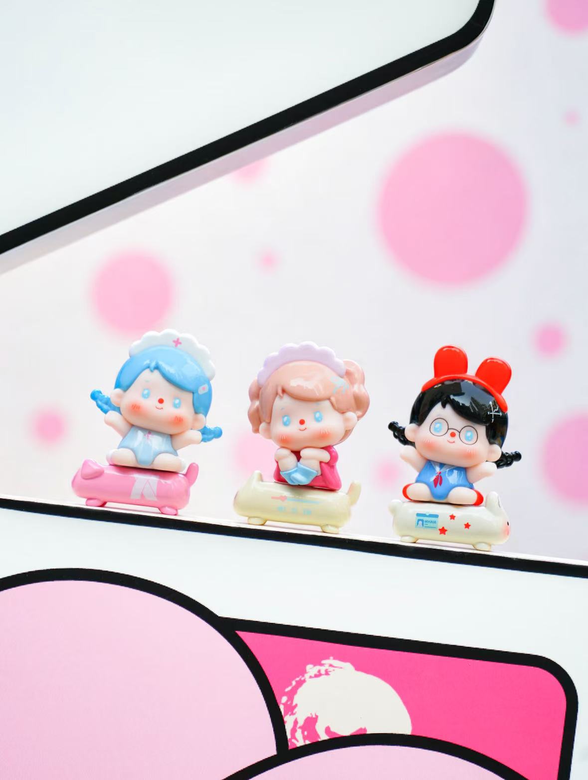 Mhaia Sitting in a row Series Mini Blind Box