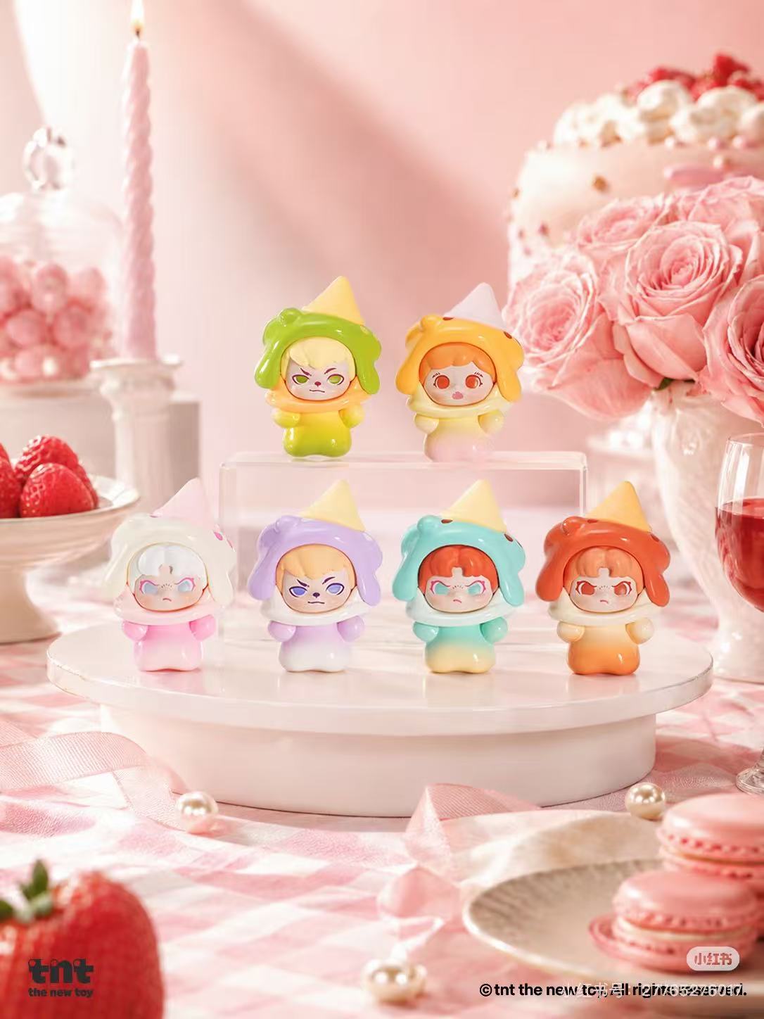 TNT Creamy Dreamwalk Mini Series Blind Bag
